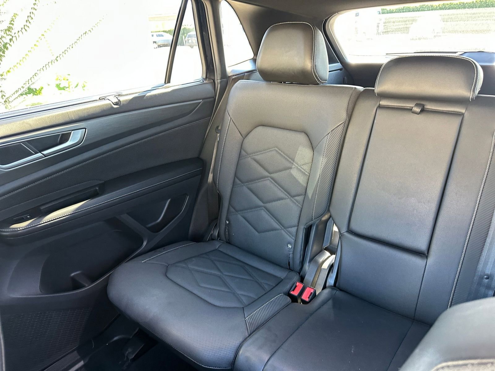 Used 2025 Volkswagen Atlas Cross Sport SE image 39