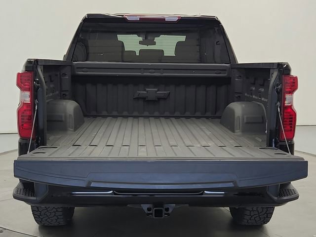 Used 2022 Chevrolet Silverado 1500 Custom w/ LPO, Dark Essentials Package AWD/4WD image 33