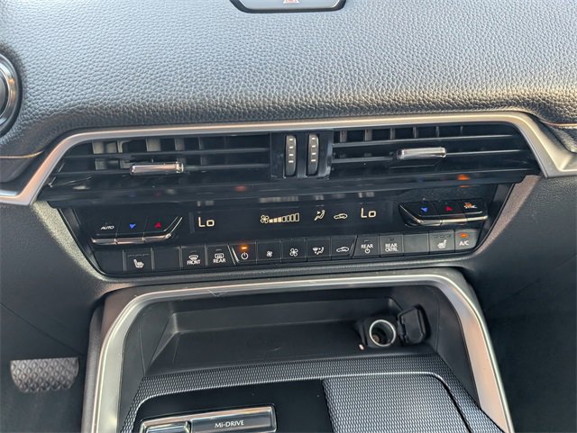 Certified 2024 MAZDA CX-90 3.3 Turbo w/ Preferred Package image 18