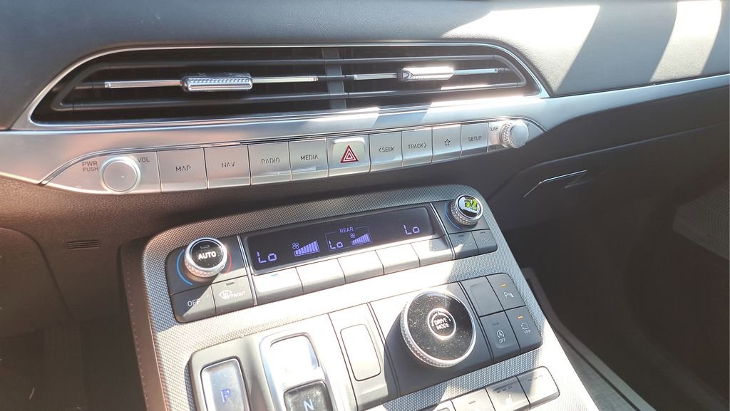 Used 2021 Hyundai Palisade Calligraphy image 31