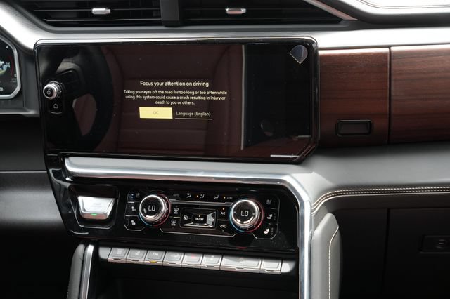 New 2026 GMC Sierra 2500 Denali Ultimate AWD/4WD image 13