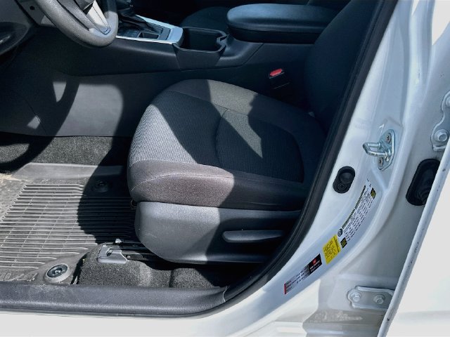 Certified 2023 Toyota RAV4 LE AWD/4WD image 18
