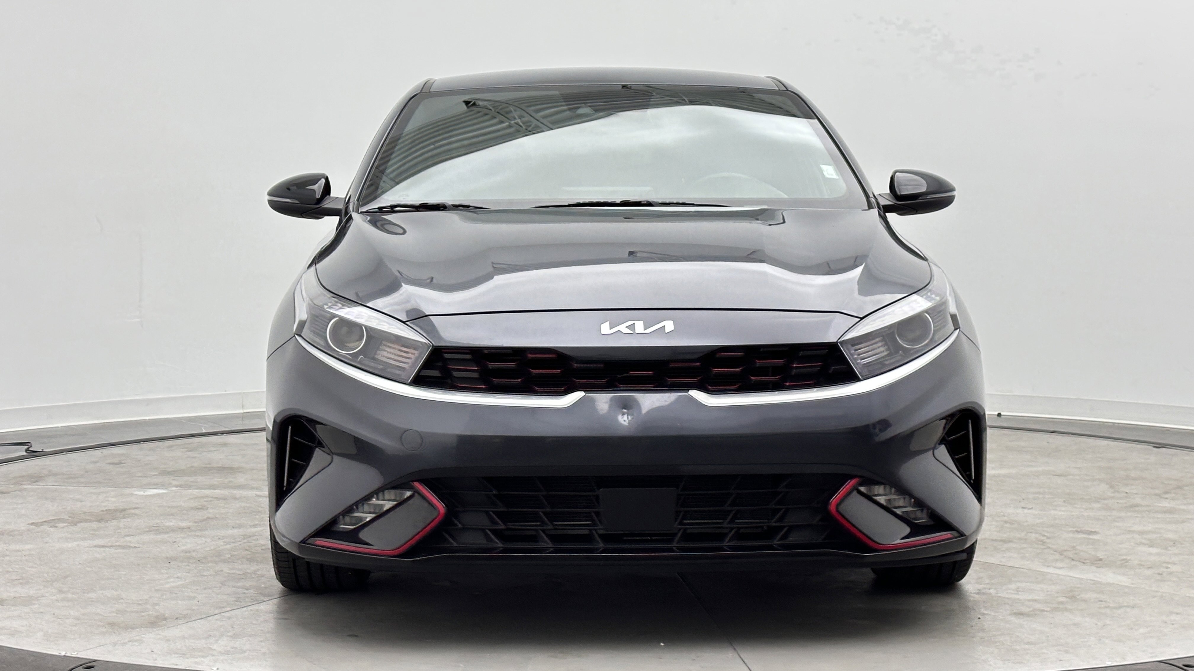 Used 2023 Kia Forte GT-Line w/ GT-Line Technology Package FWD image 2