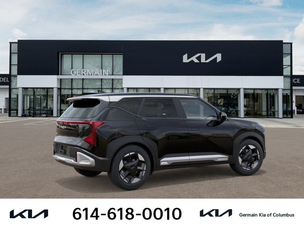 New 2027 Kia Seltos S FWD image 9