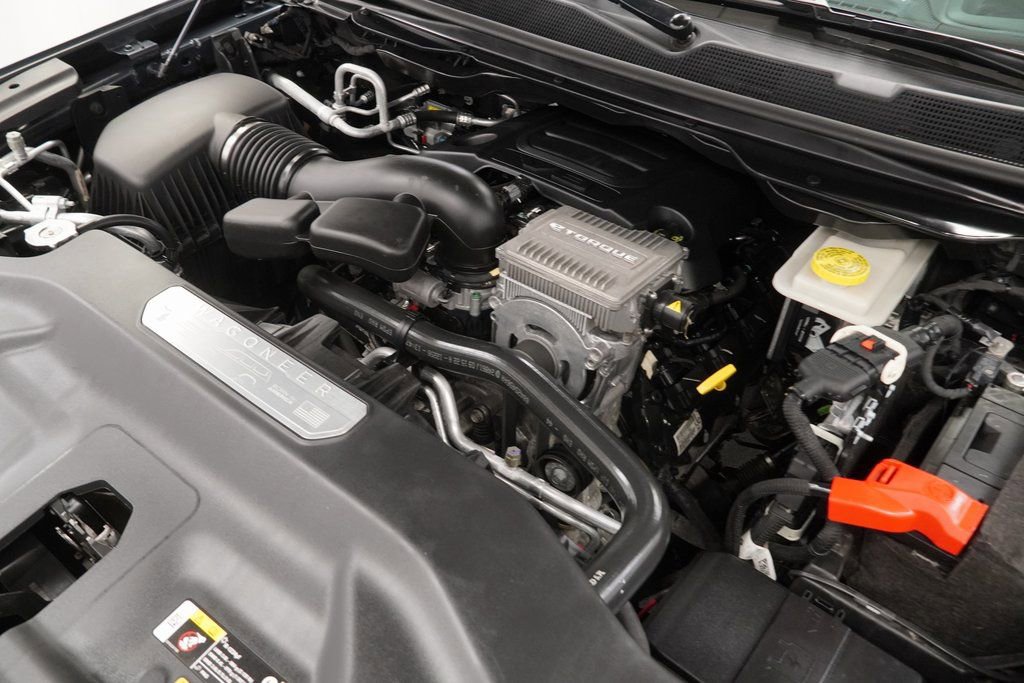 Certified 2022 Jeep Wagoneer Series III w/ Flexible Seating Group image 51