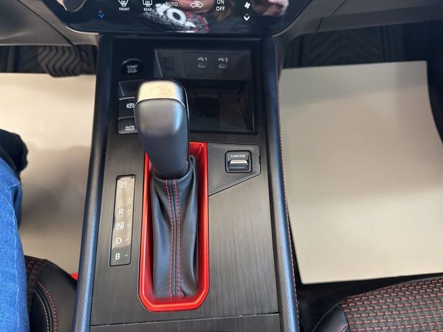 Used 2025 Nissan Kicks SR image 23