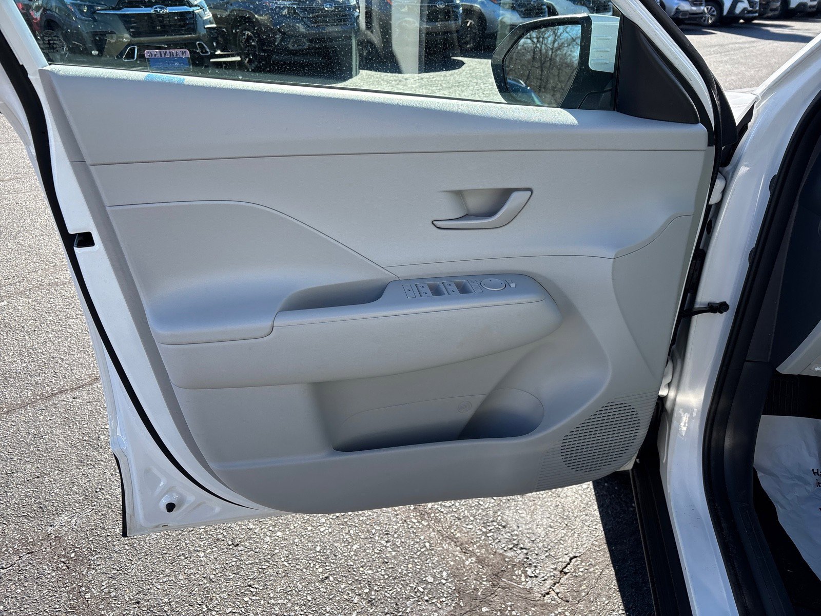 Used 2024 Hyundai Kona SEL image 10