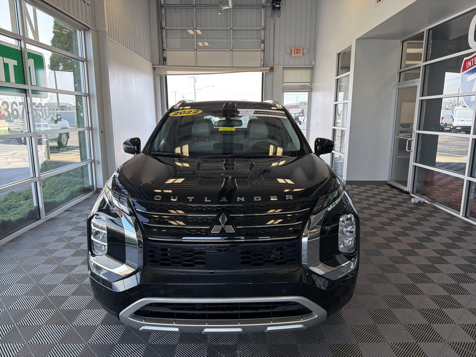 Used 2022 Mitsubishi Outlander SEL image 2