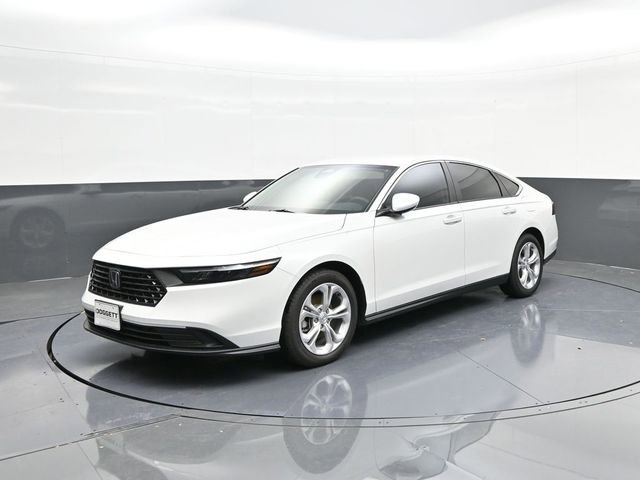 Used 2025 Honda Accord LX image 1