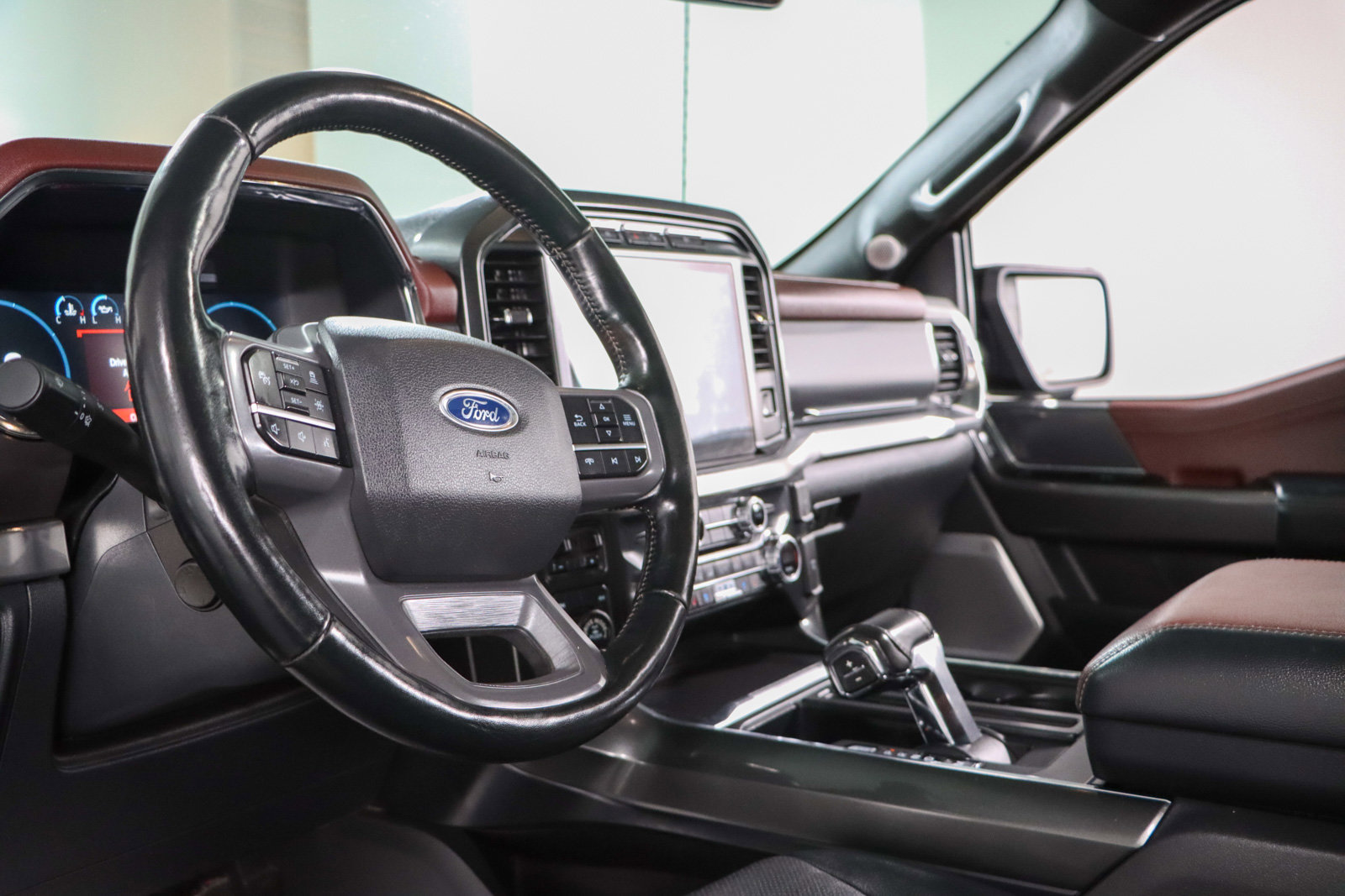 Used 2021 Ford F150 Lariat w/ Equipment Group 502A High image 25