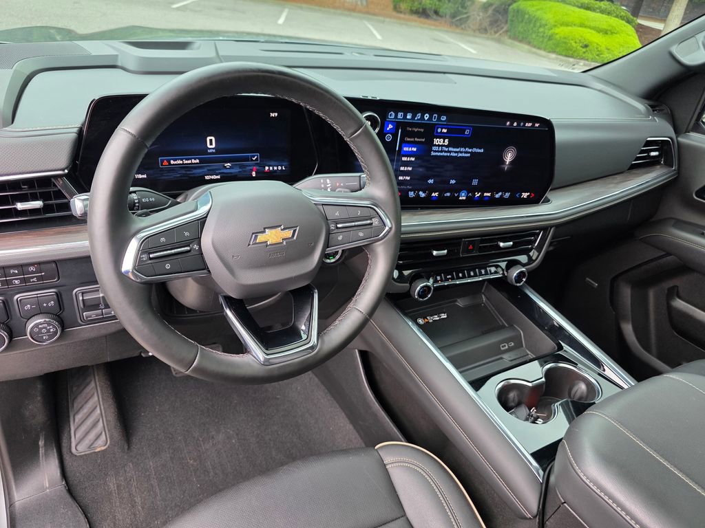Used 2025 Chevrolet Tahoe Premier w/ Sun And Tow Package RWD image 17