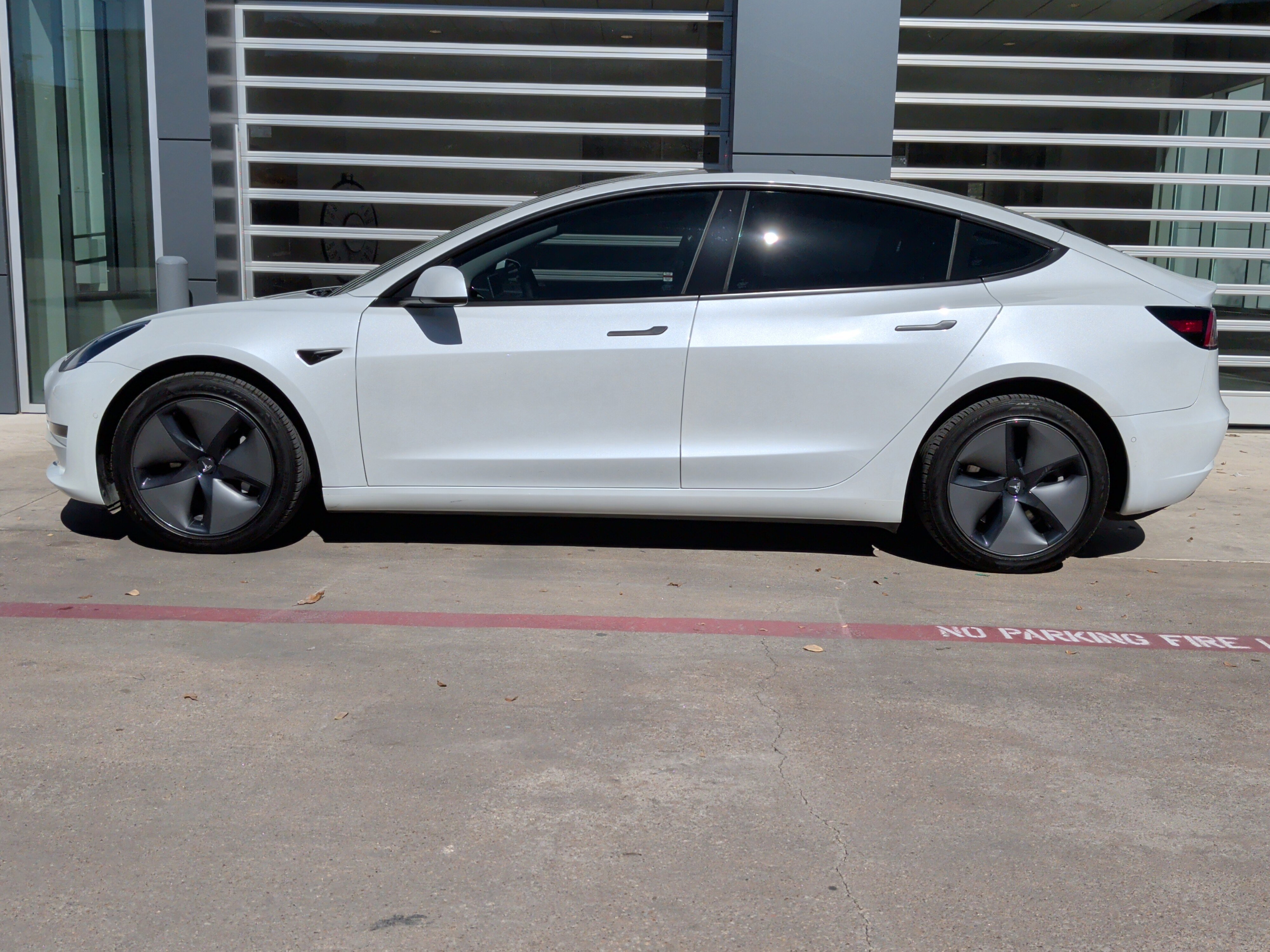 Used 2020 Tesla Model 3 Standard Range image 7