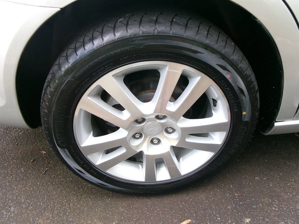 Used 2009 Saturn Aura XR image 29