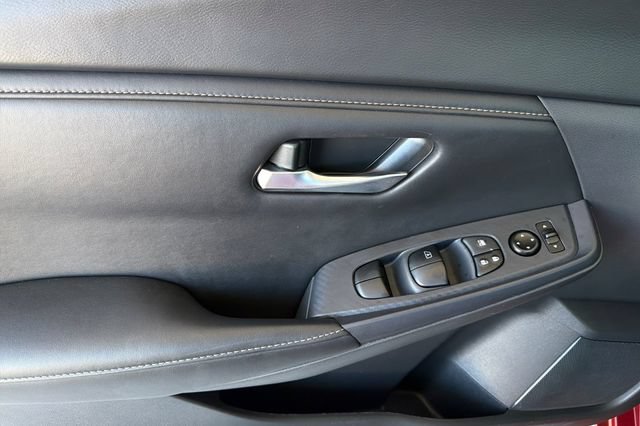 Used 2024 Nissan Sentra SV FWD image 11