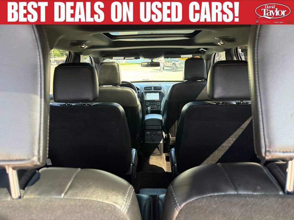 Used 2018 Ford Explorer XLT w/ Equipment Group 202A FWD image 43