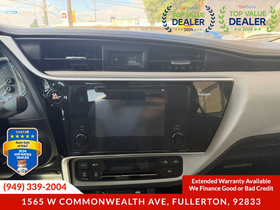 Used 2017 Toyota Corolla LE w/ Carpet Mat Package (TMS) FWD image 32