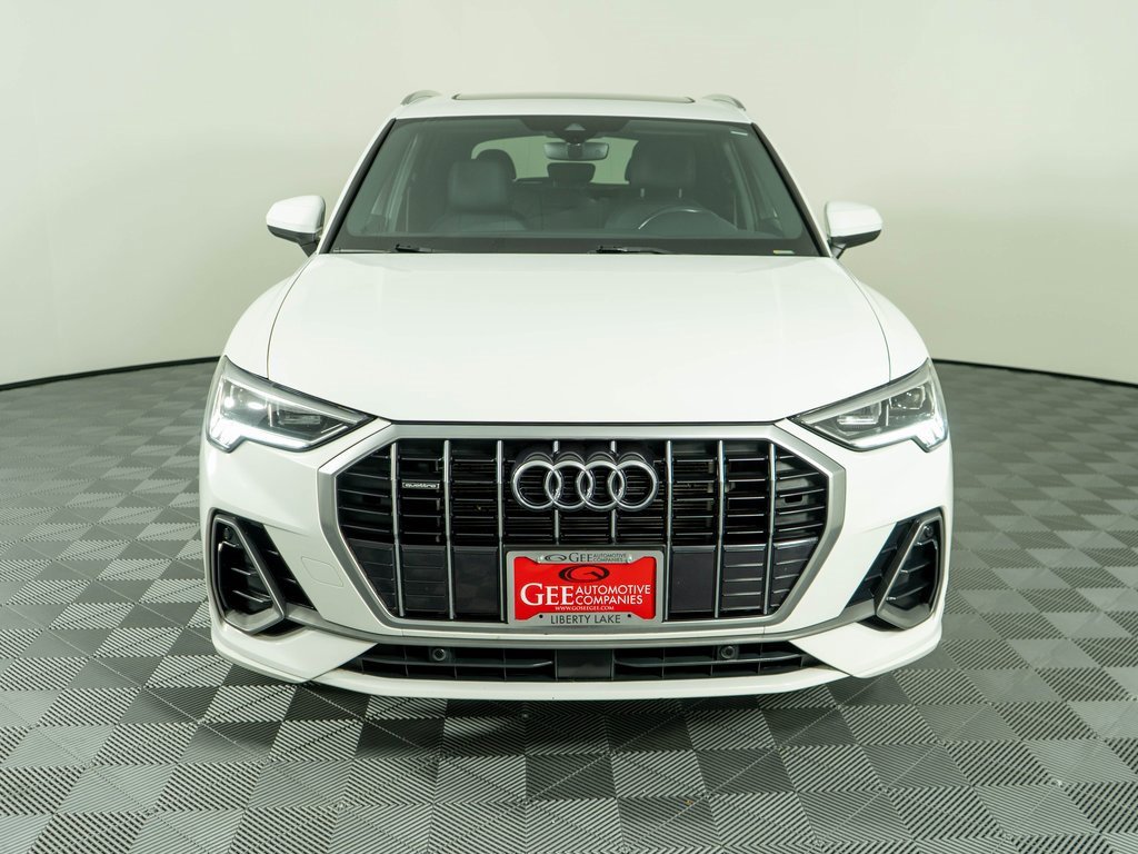 Used 2023 Audi Q3 2.0T Premium image 2