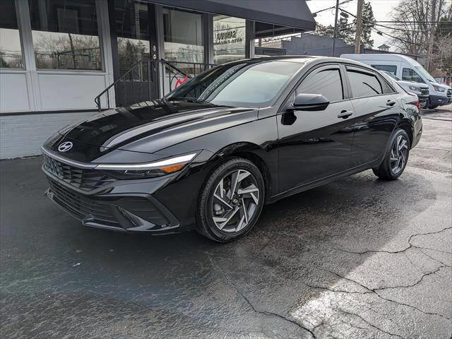 Used 2025 Hyundai Elantra Sport