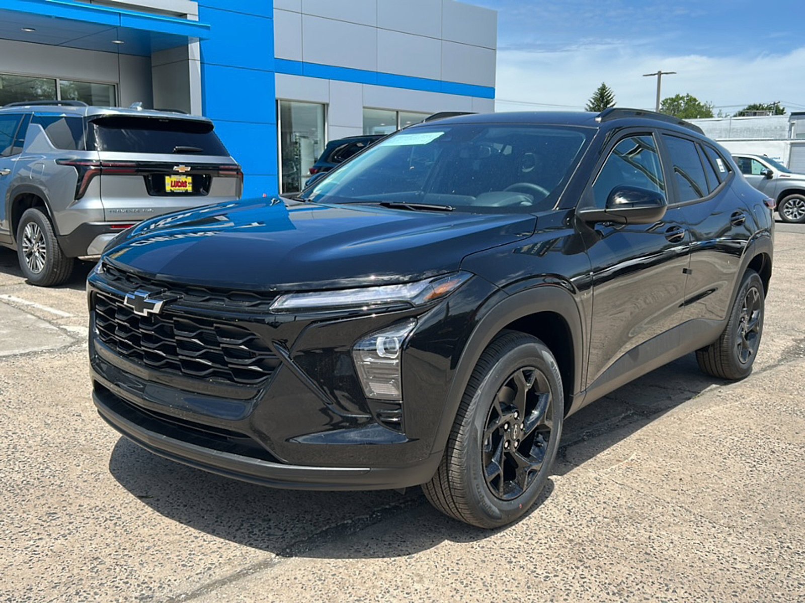 New 2026 Chevrolet Trax LT w/ Driver Confidence Package FWD image 10