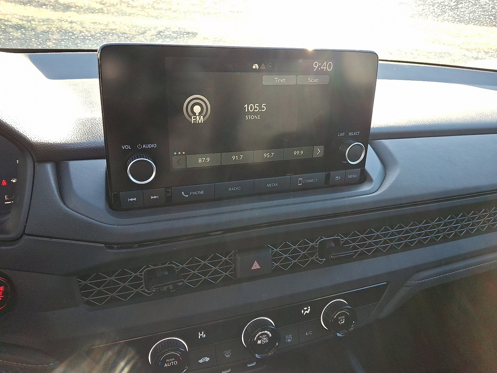 Certified 2023 Honda Accord LX image 23