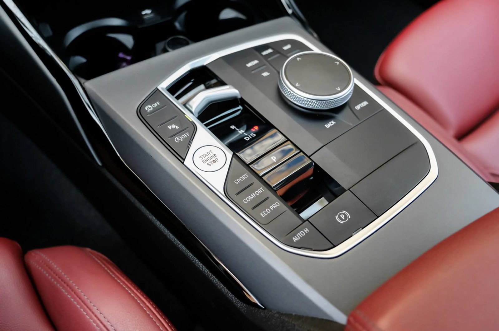 Used 2024 BMW 230i Coupe w/ Convenience Package RWD image 26