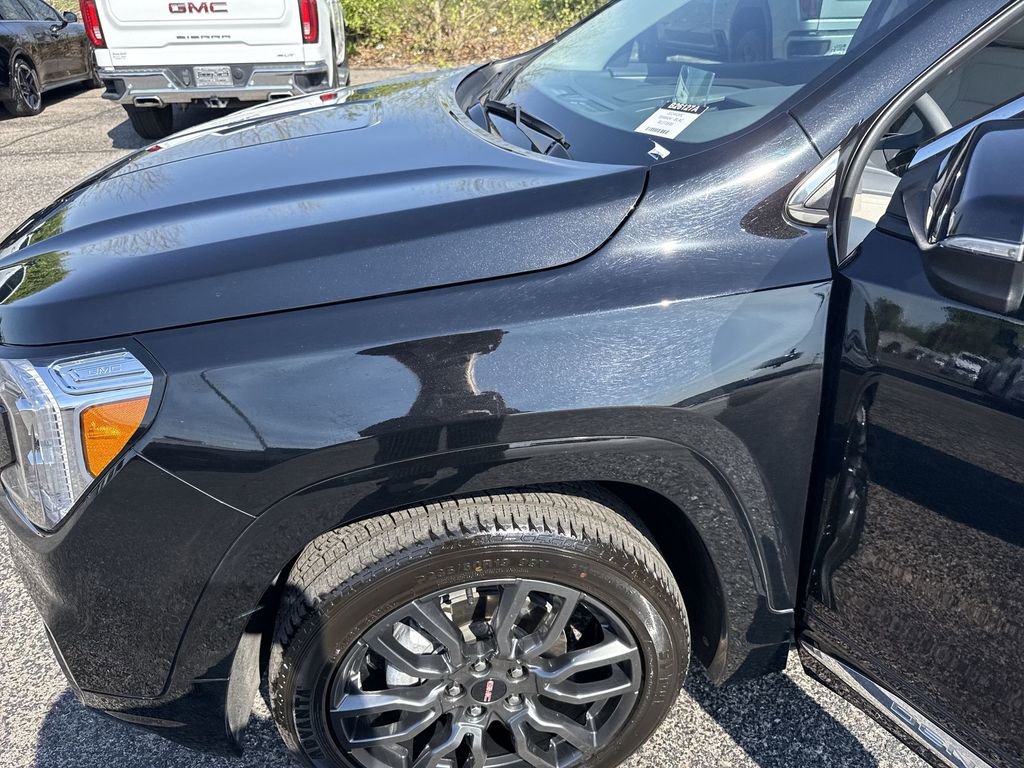 Certified 2024 GMC Terrain Denali w/ Black Diamond Edition image 37