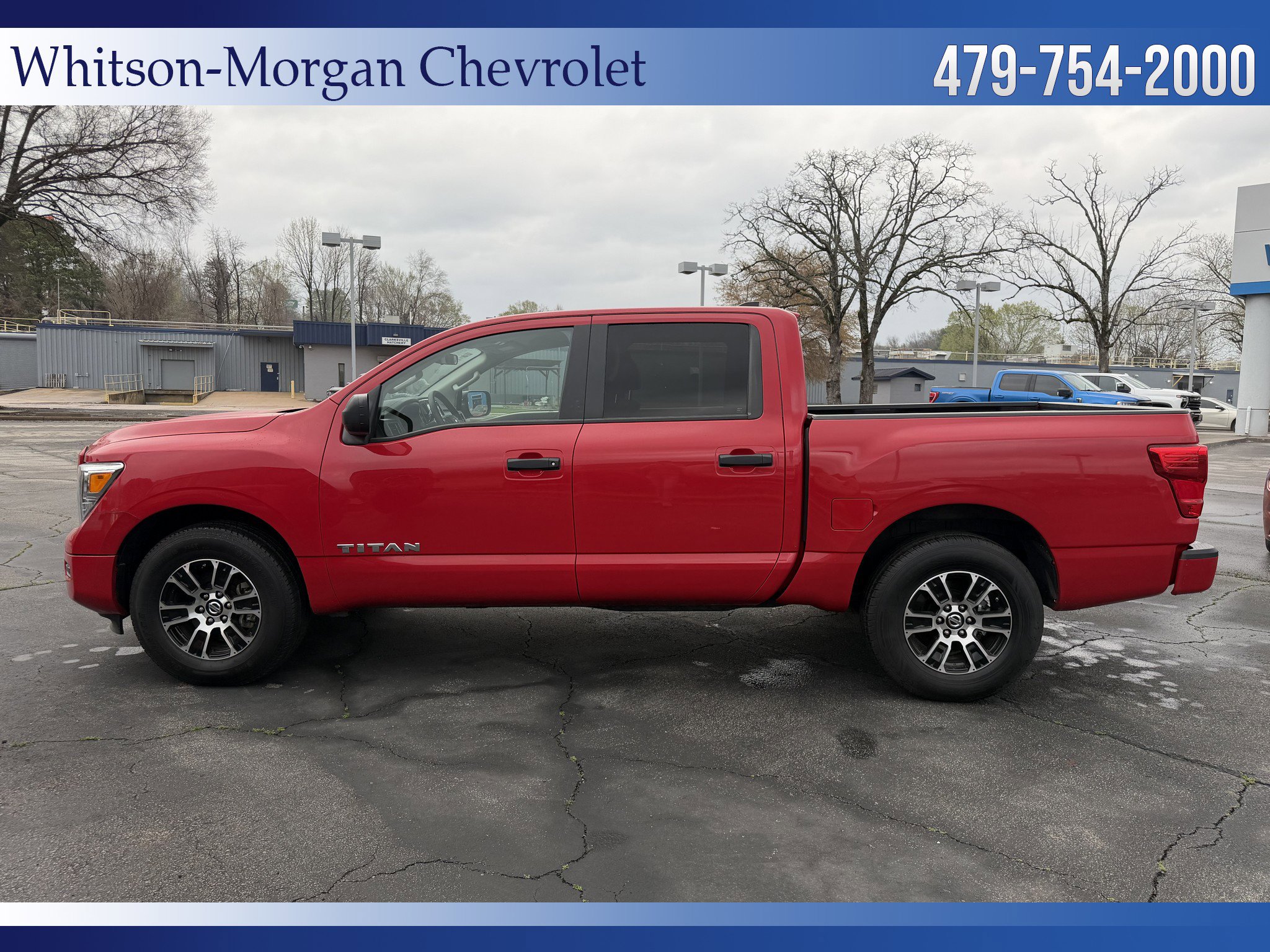 Used 2022 Nissan Titan SV image 8