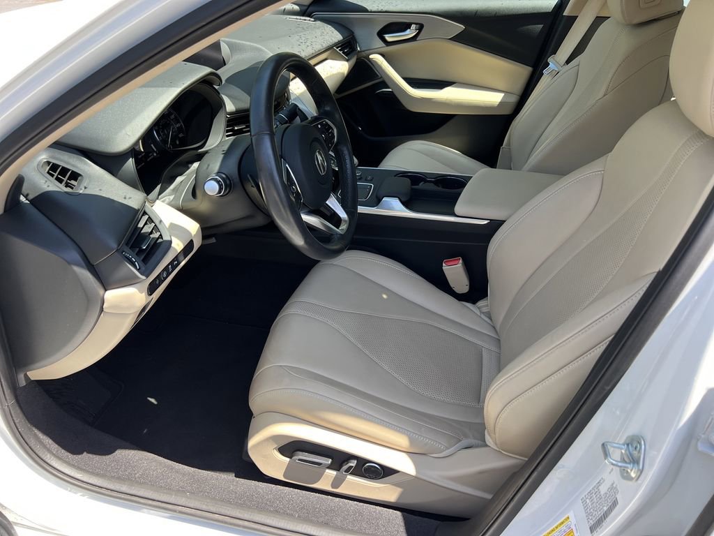 Used 2023 Acura TLX w/ Technology Package FWD image 6