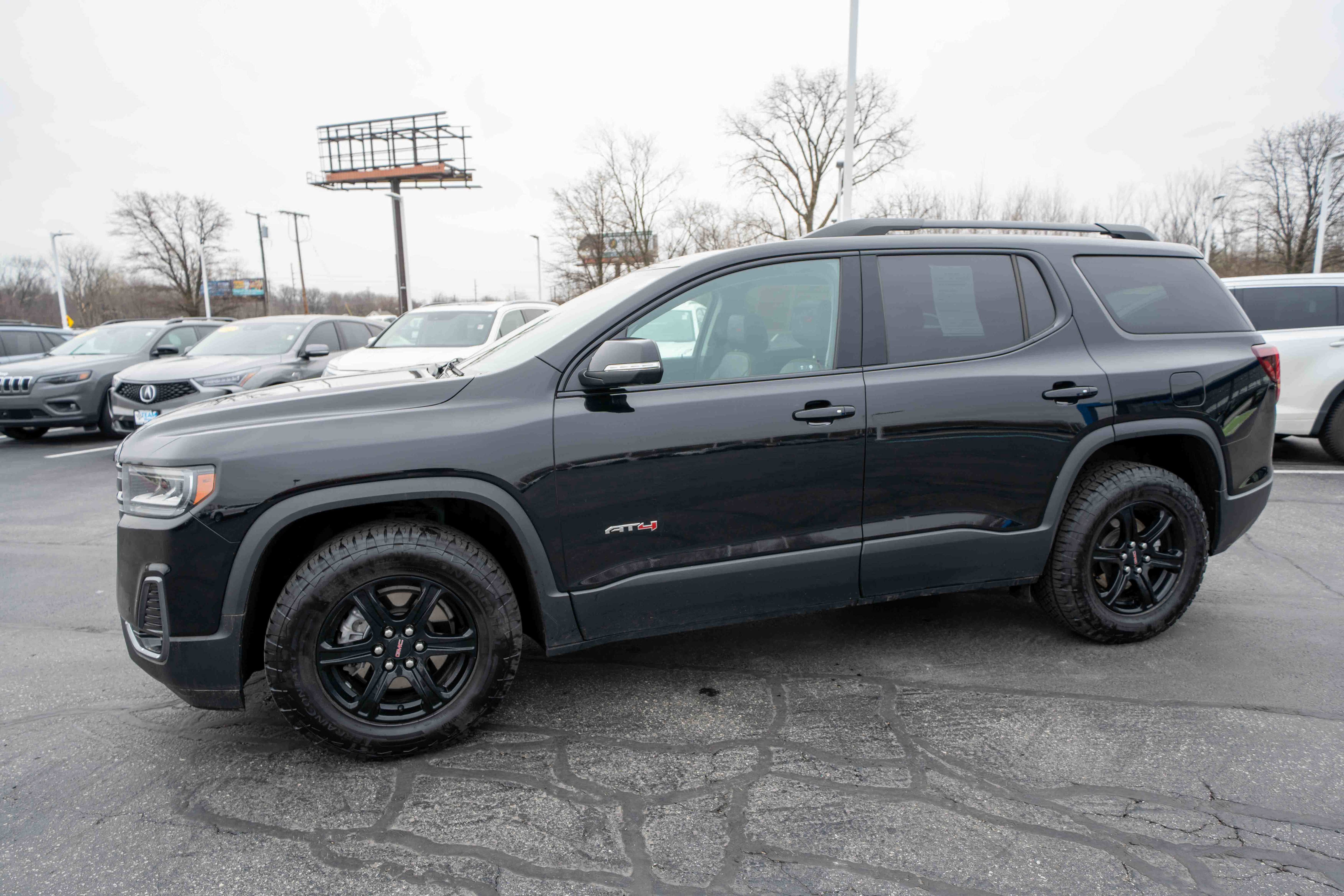 Used 2023 GMC Acadia AT4 w/ Technology Package image 3