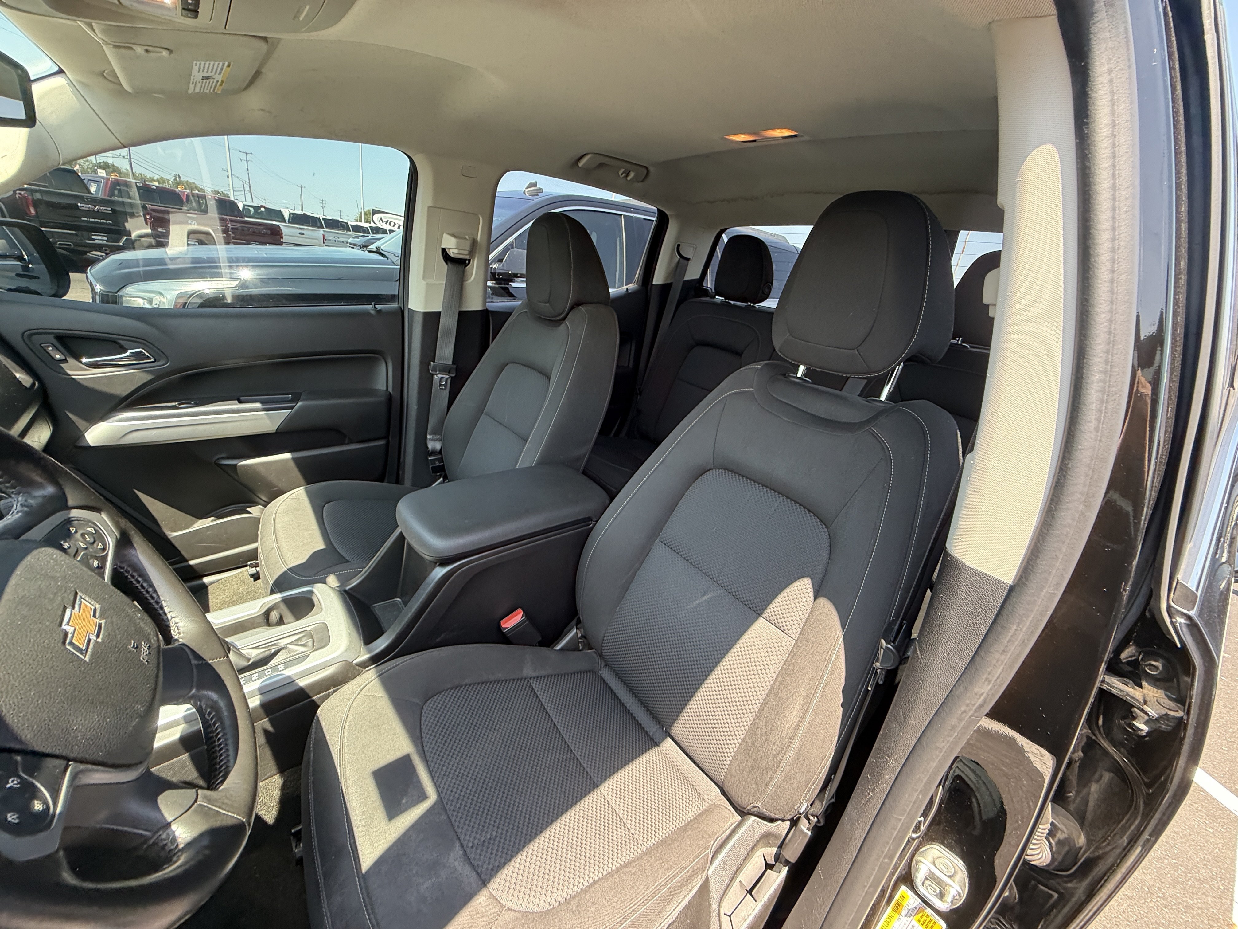 Used 2016 Chevrolet Colorado LT w/ LT Convenience Package AWD/4WD image 6