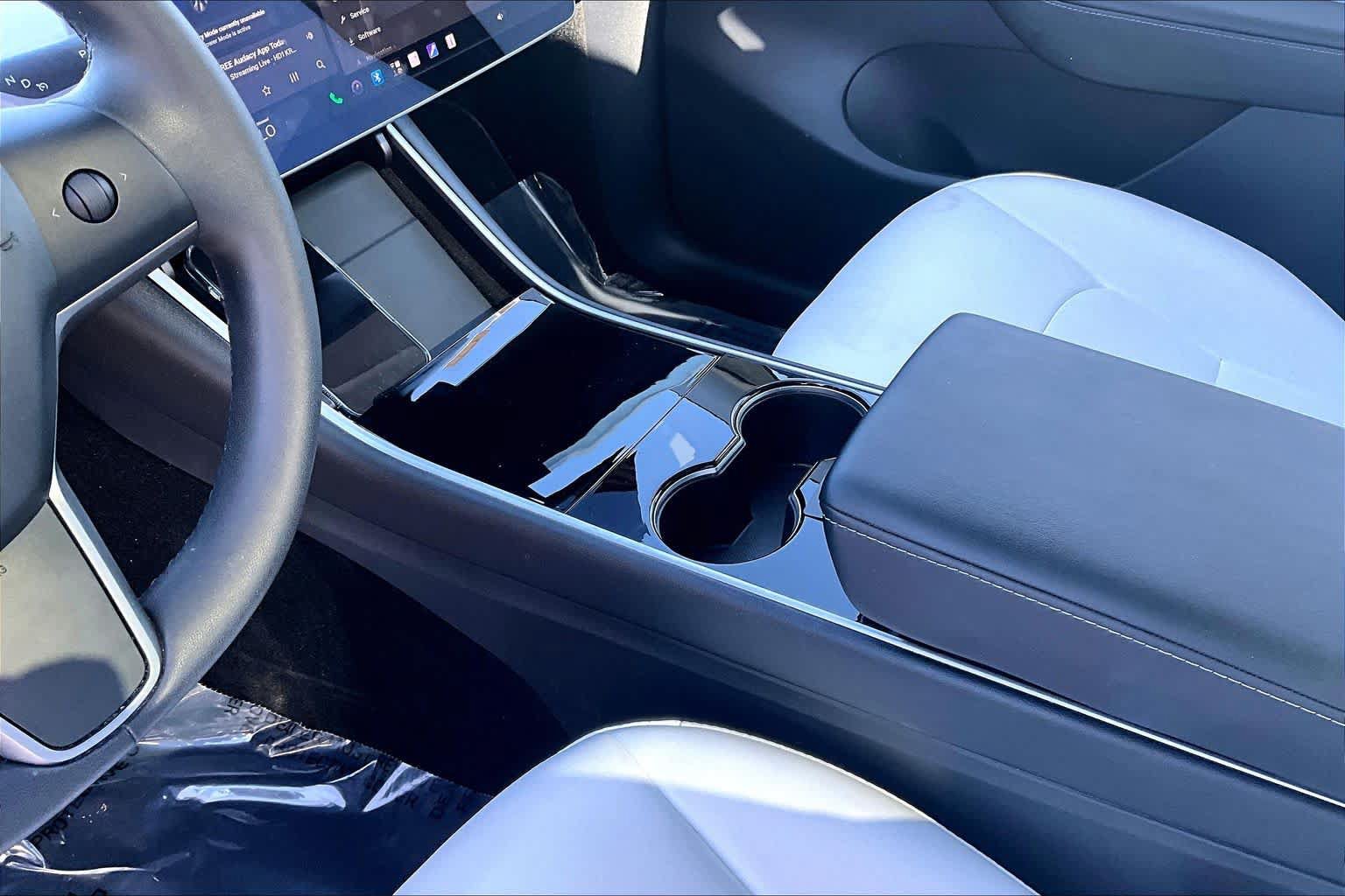 Used 2020 Tesla Model Y Long Range AWD/4WD image 16