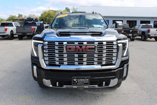Used 2024 GMC Sierra 3500 Denali w/ Denali Reserve Package image 2