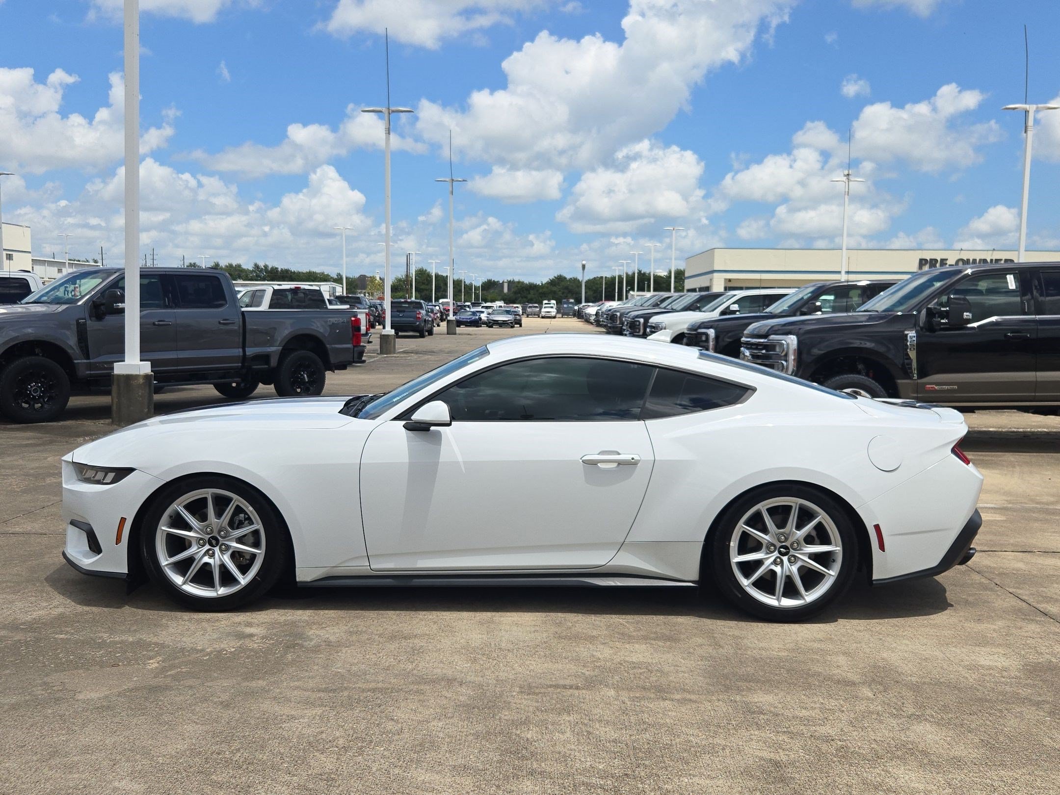 Used 2024 Ford Mustang Premium RWD image 9