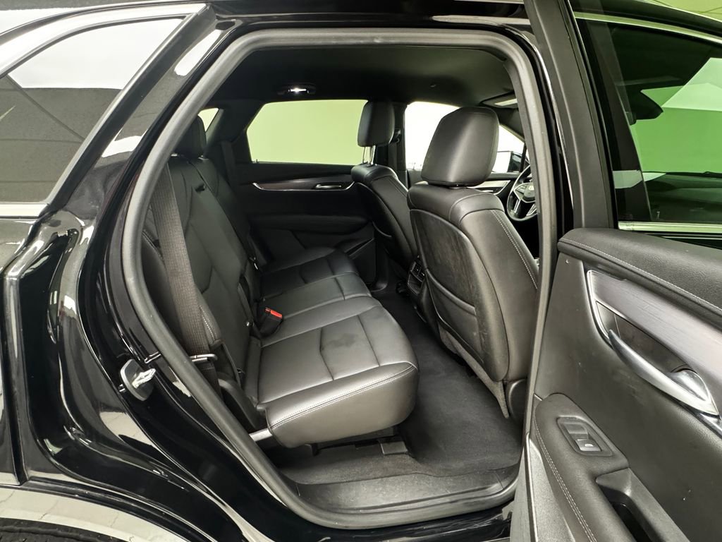 Used 2023 Cadillac XT5 Luxury image 16