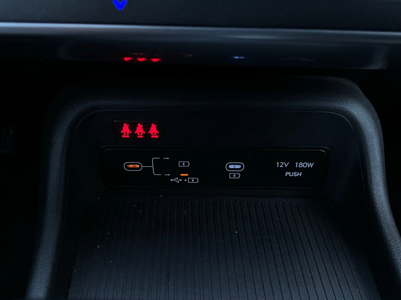 Used 2025 Hyundai Kona SEL image 26