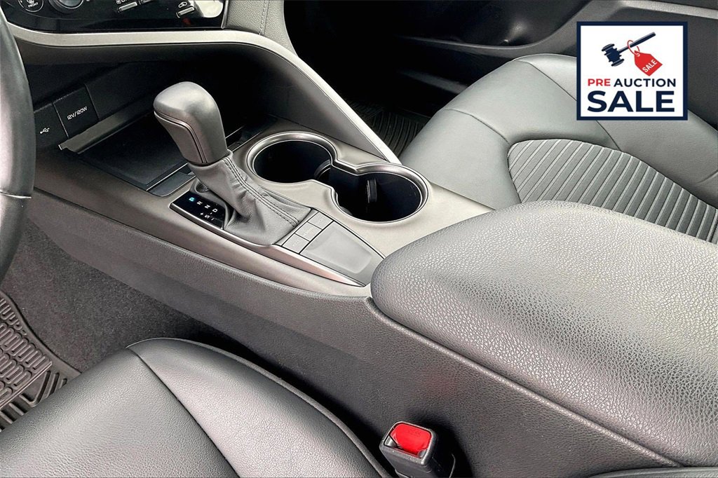 Used 2023 Toyota Camry SE image 17