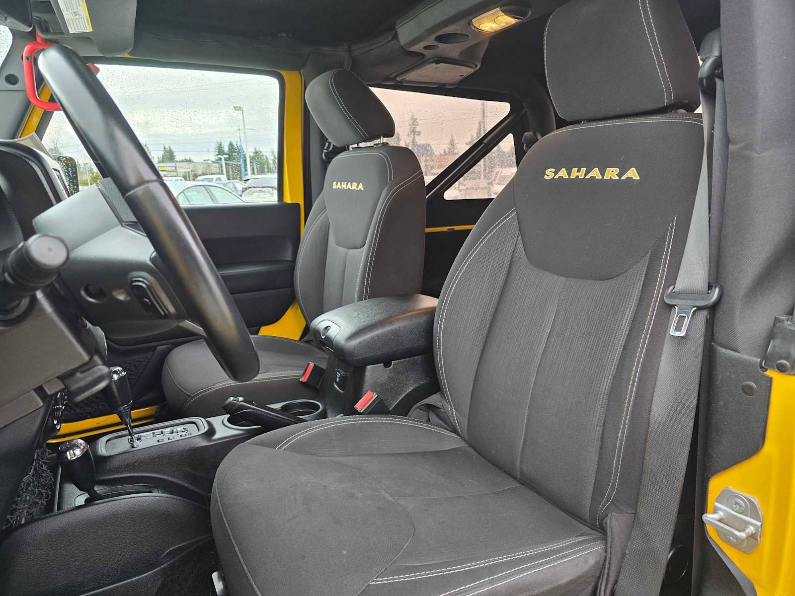 Used 2015 Jeep Wrangler Sahara w/ Connectivity Group image 18