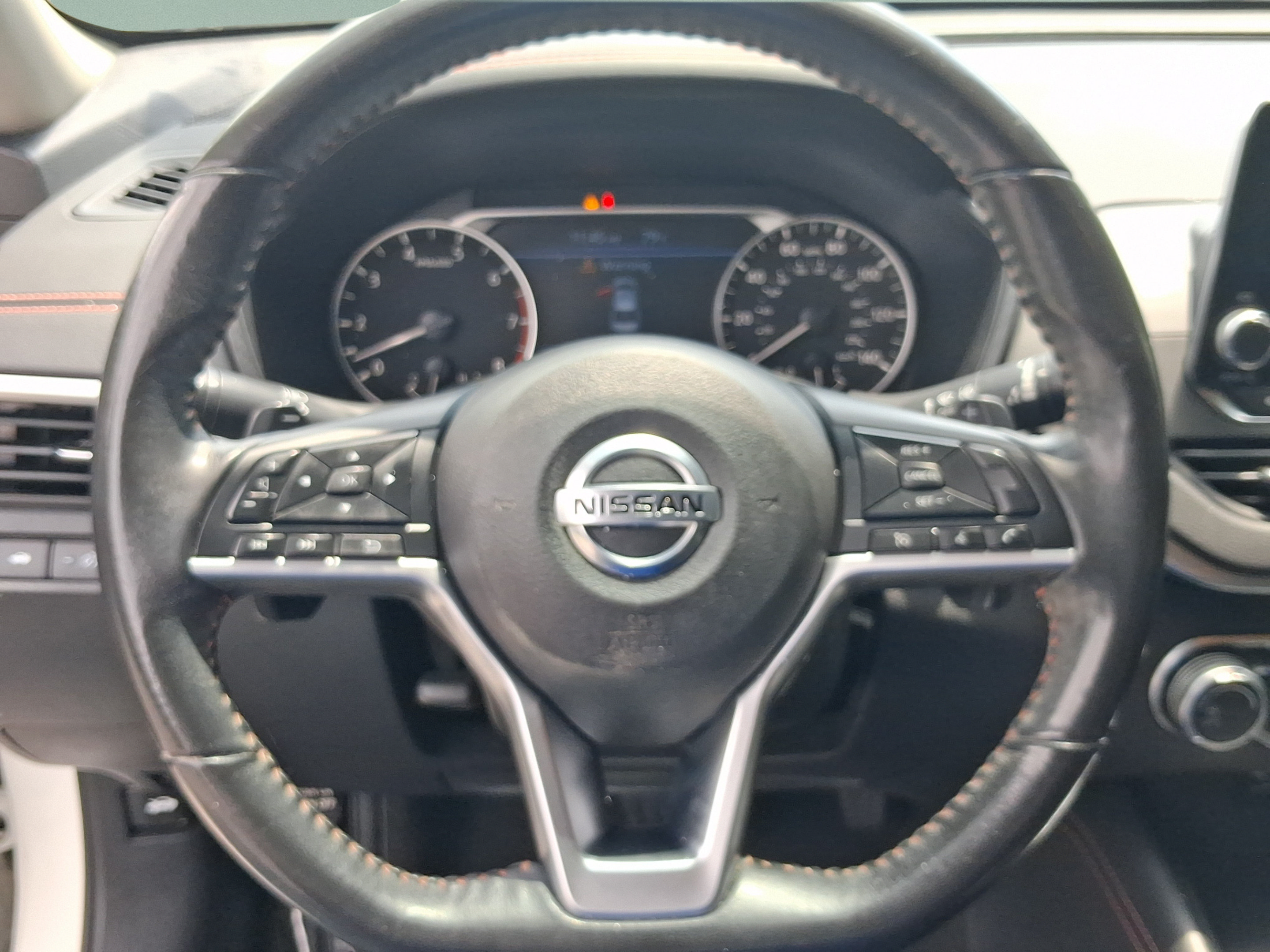 Used 2022 Nissan Altima 2.5 SR FWD image 9