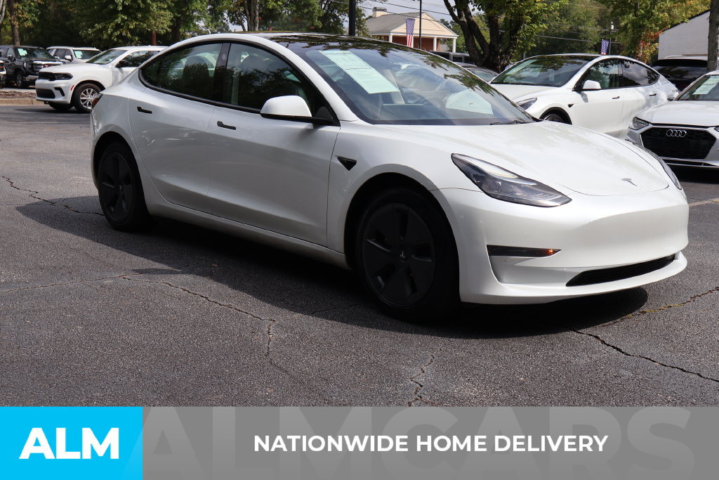 Used 2023 Tesla Model 3 Standard Range RWD image 4