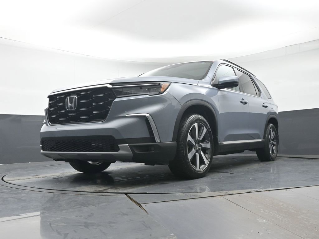 Used 2024 Honda Pilot Touring image 32