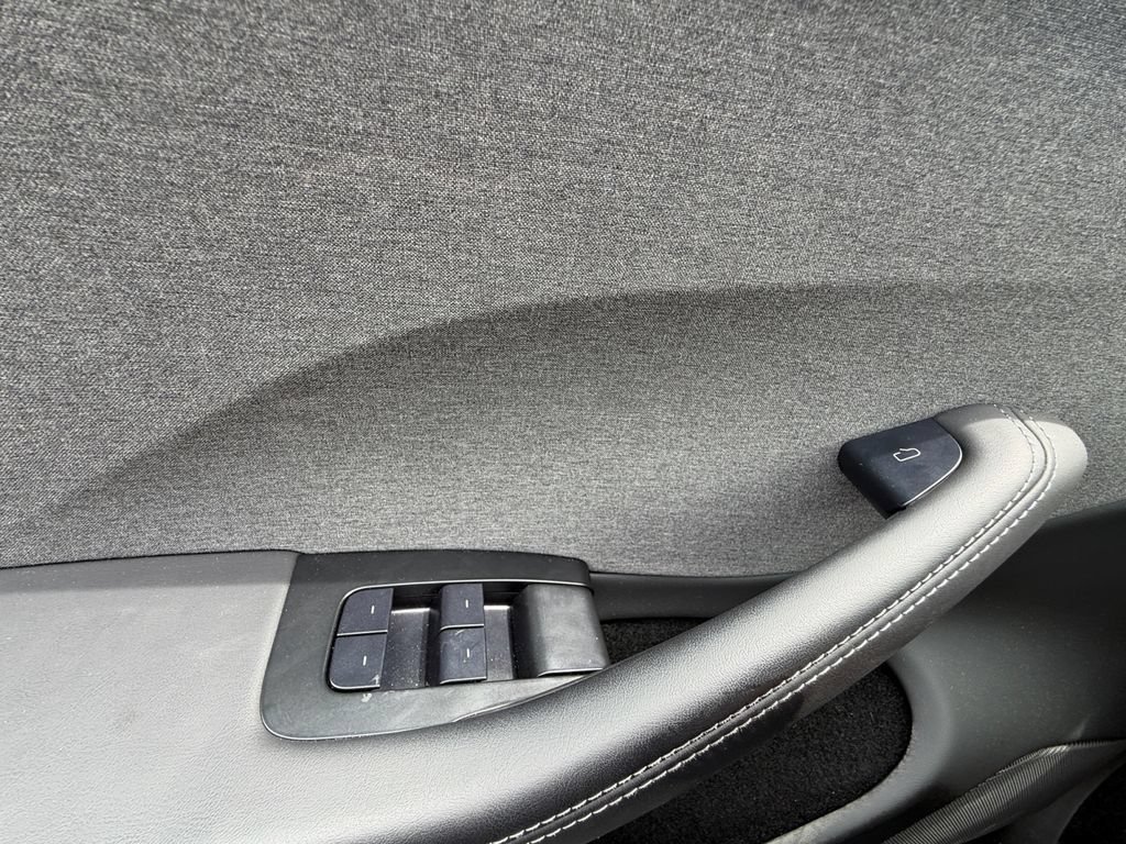 Used 2025 Tesla Model 3 Long Range RWD image 26