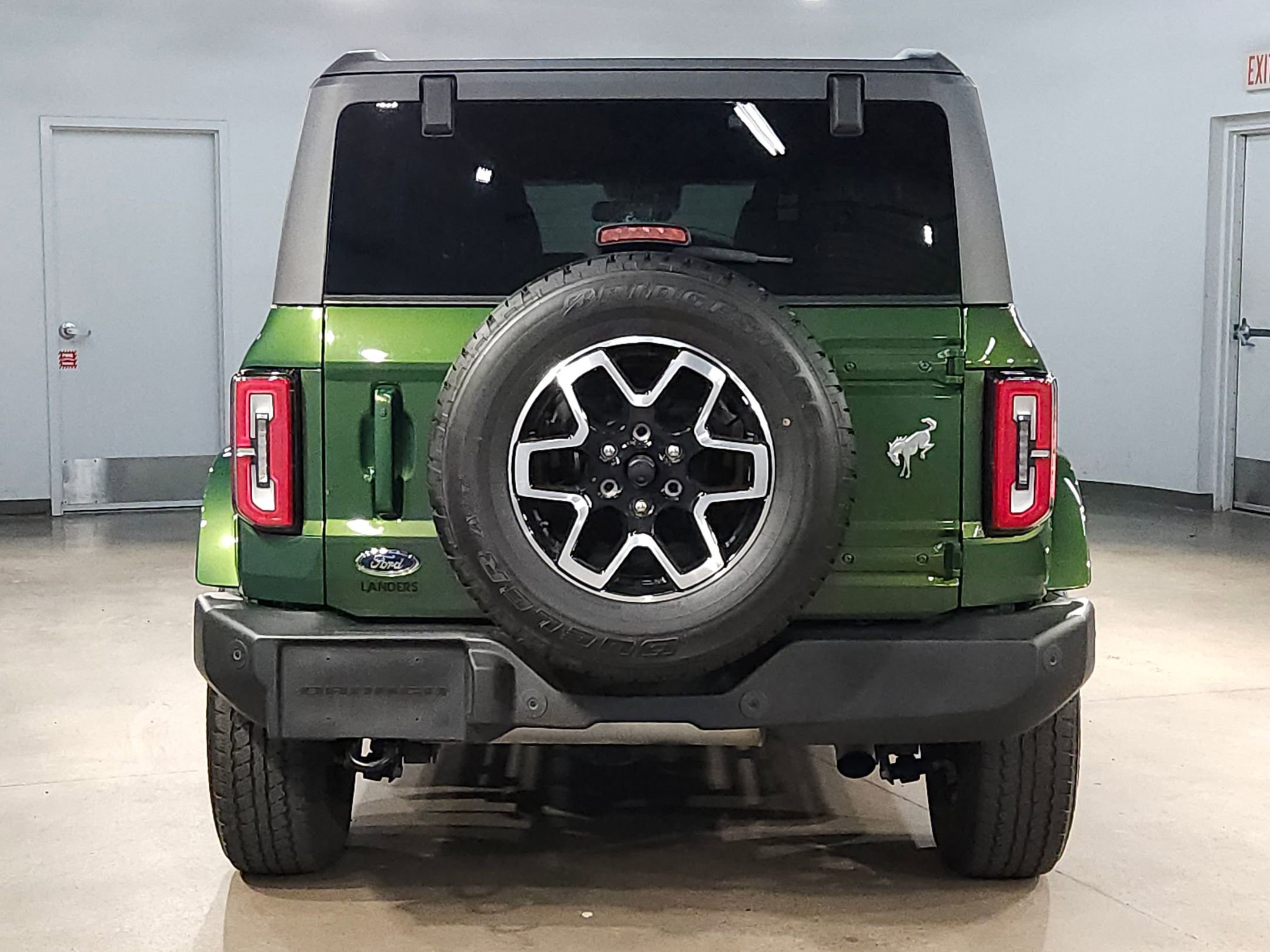 Used 2023 Ford Bronco Outer Banks image 6