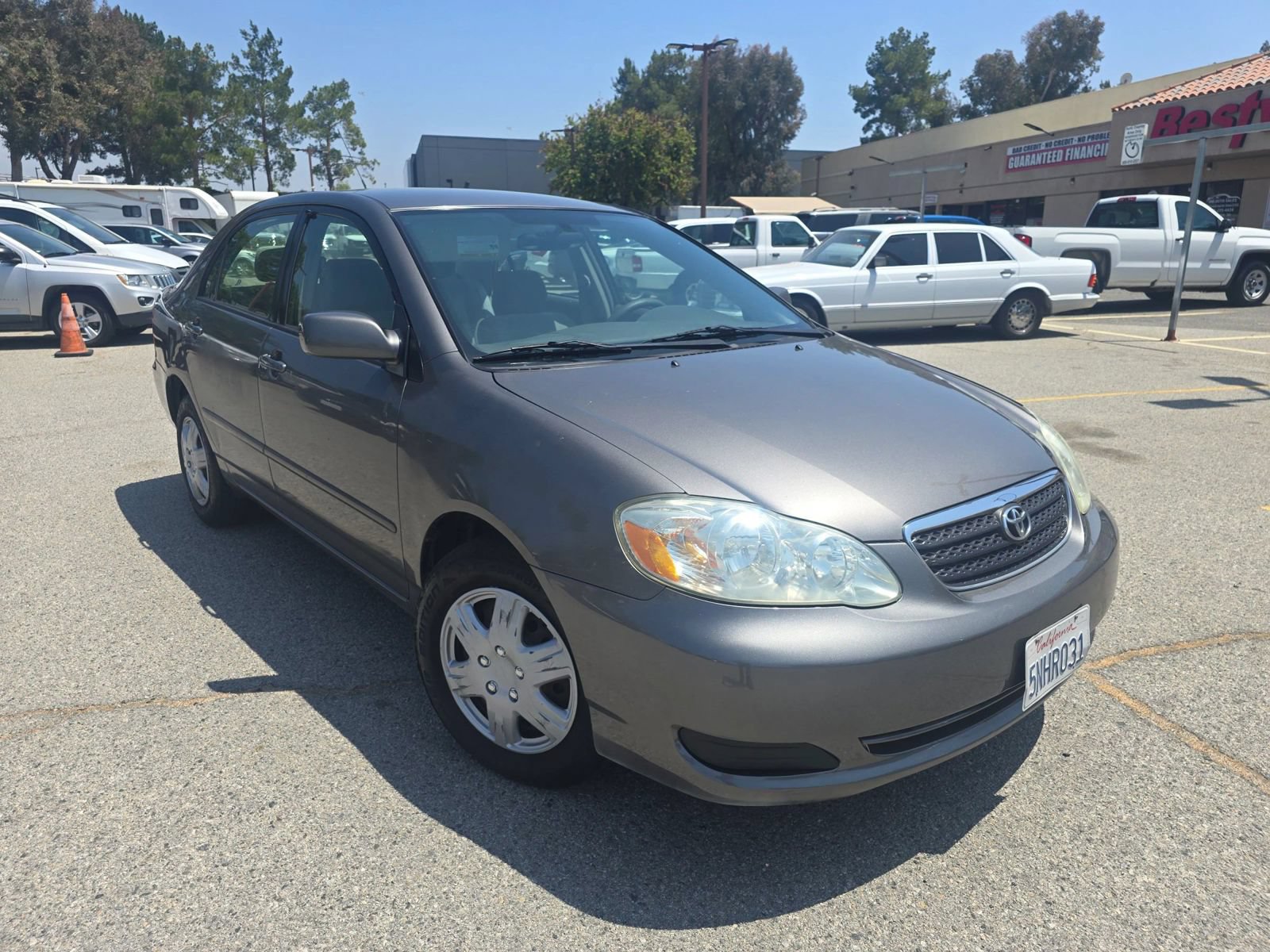 Used 2005 Toyota Corolla LE FWD image 3