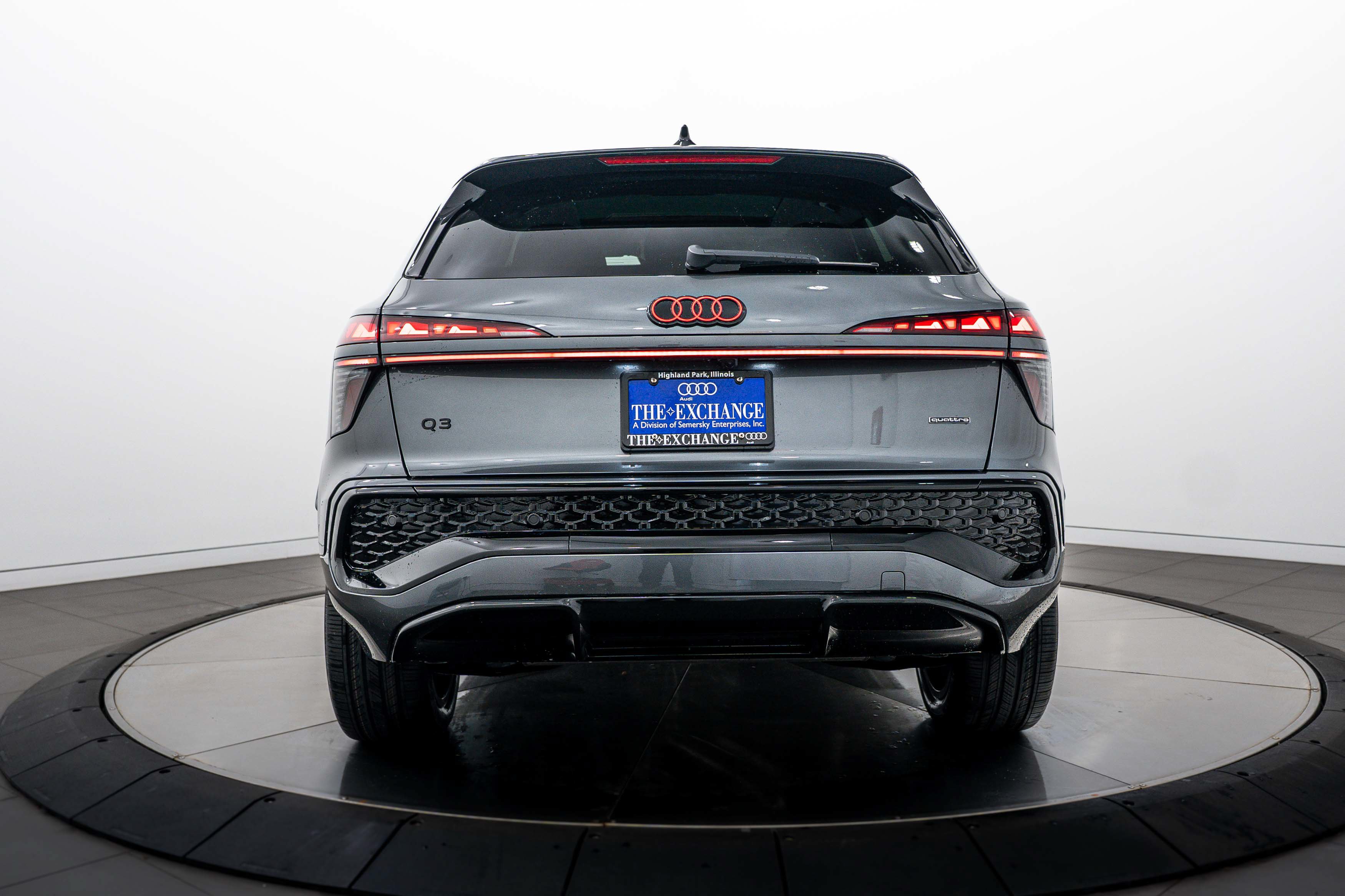 New 2026 Audi Q3 quattro 2.0T AWD/4WD image 18