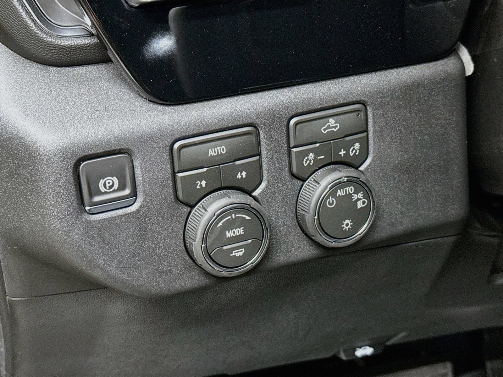 New 2026 Chevrolet Silverado 1500 LT AWD/4WD image 11