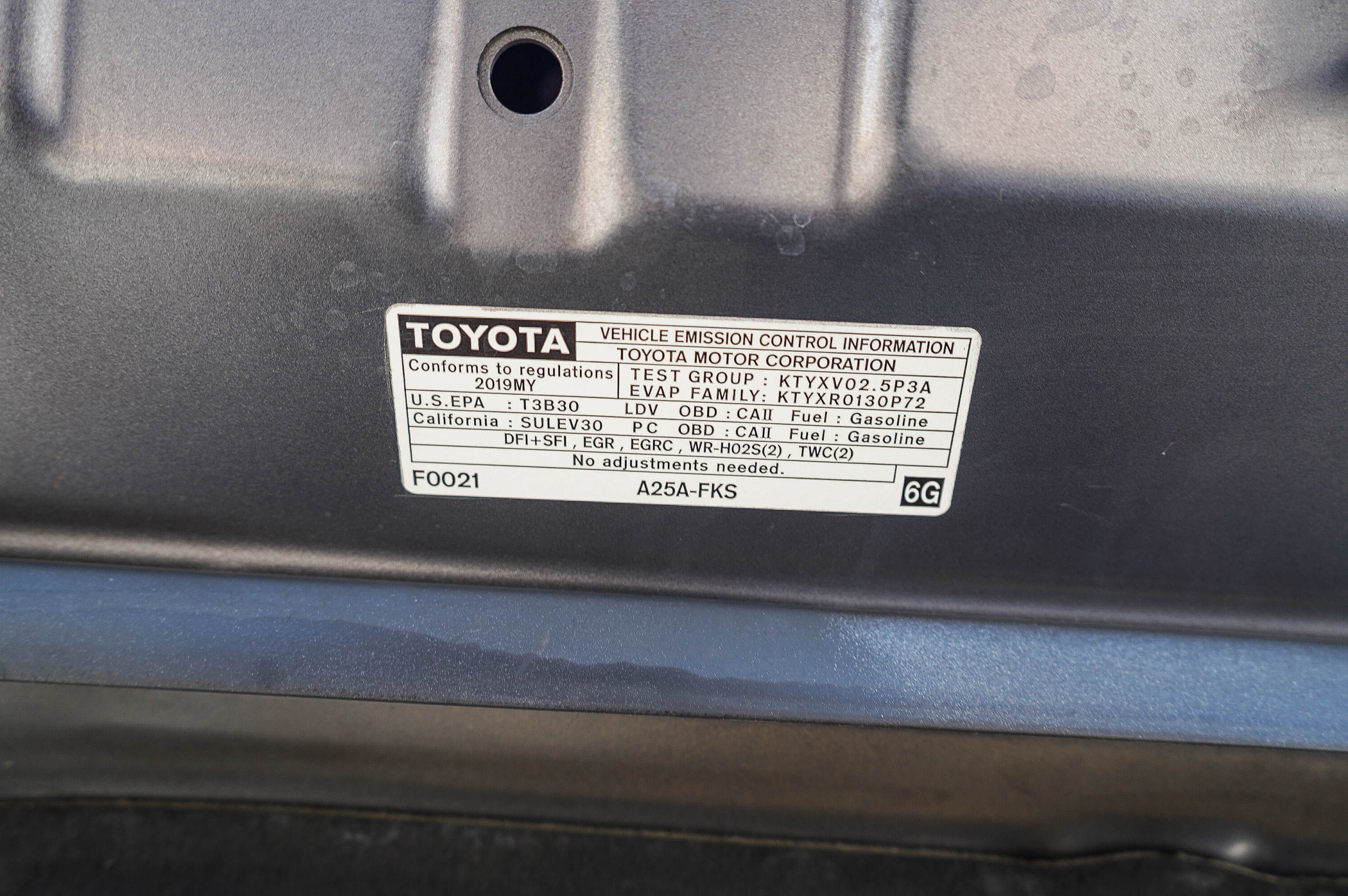 Used 2019 Toyota Camry LE w/ Carpet Mat Package FWD image 27