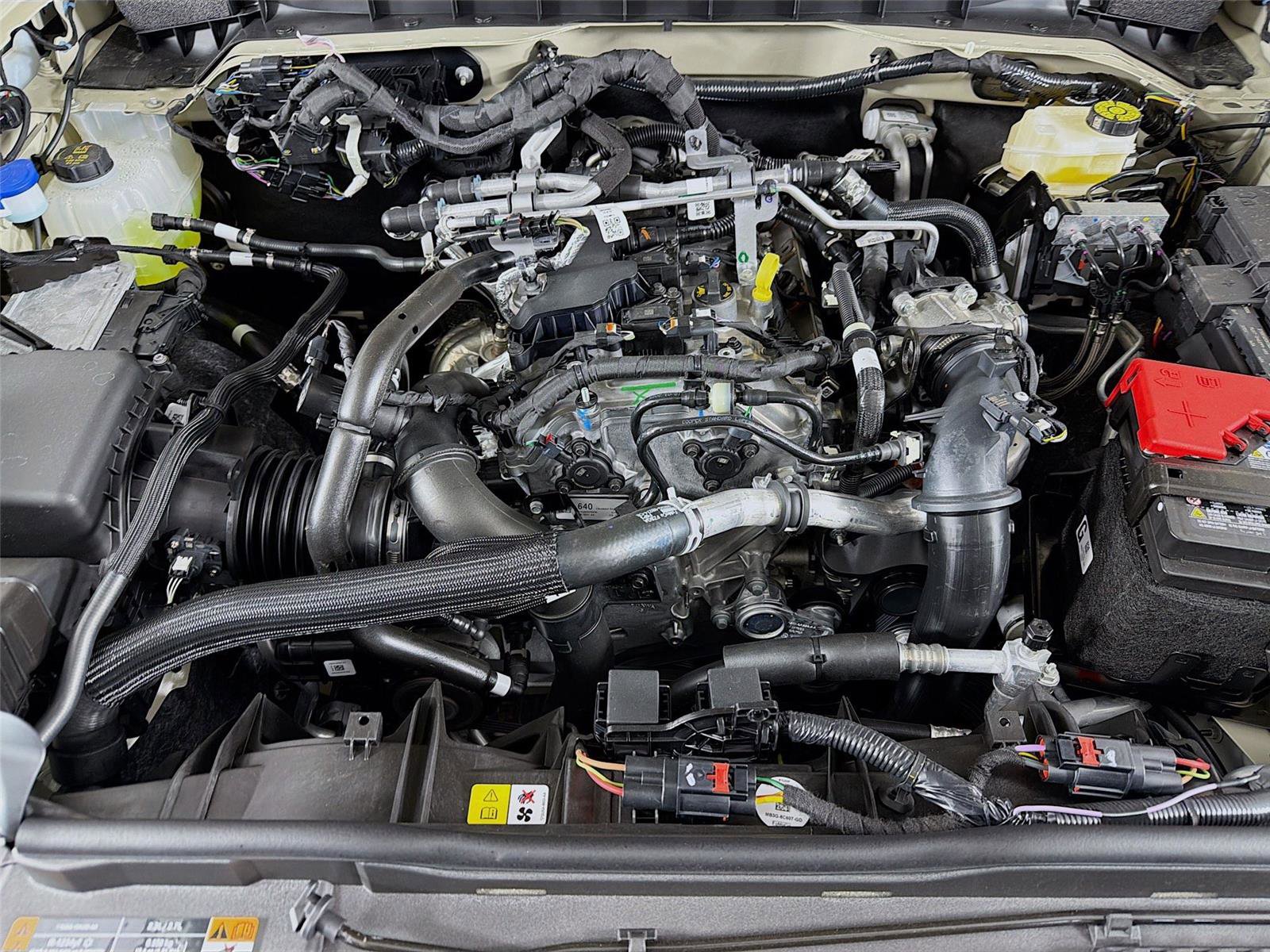 New 2025 Ford Bronco 2-Door image 28