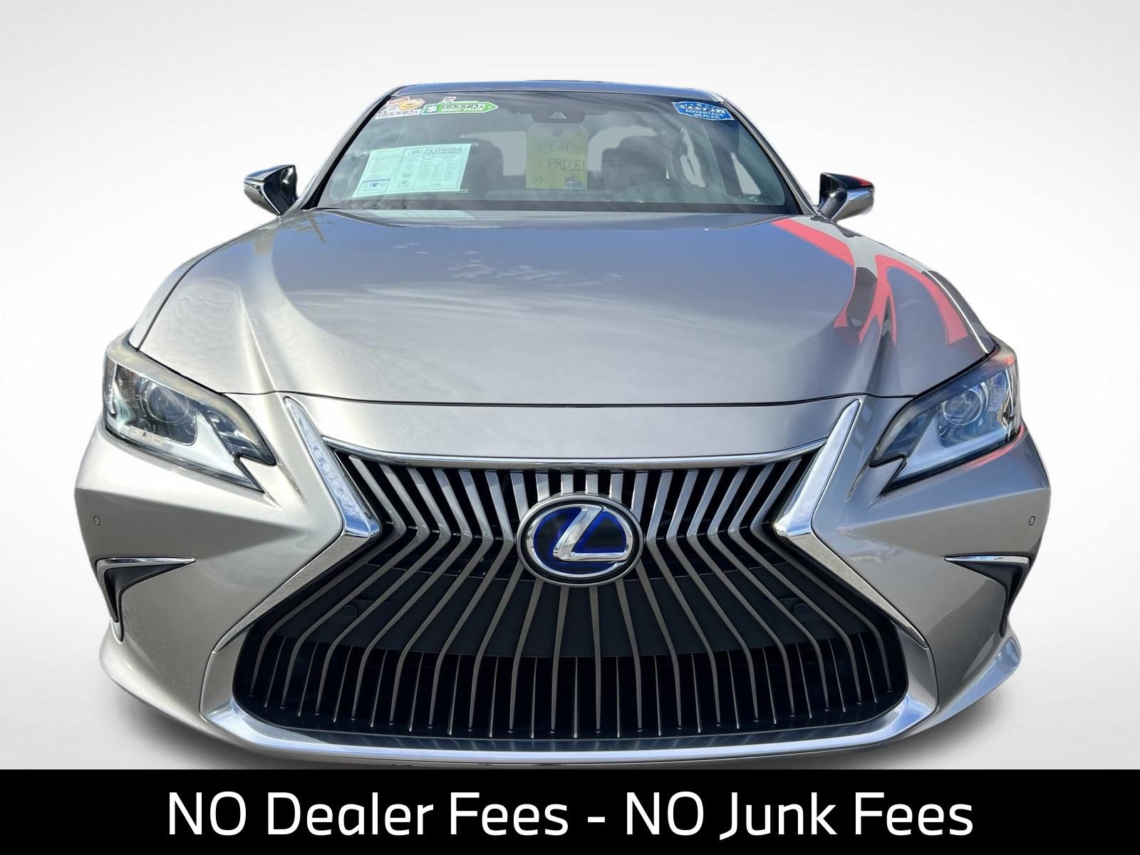 Used 2020 Lexus ES 300h w/ Premium Package FWD image 2