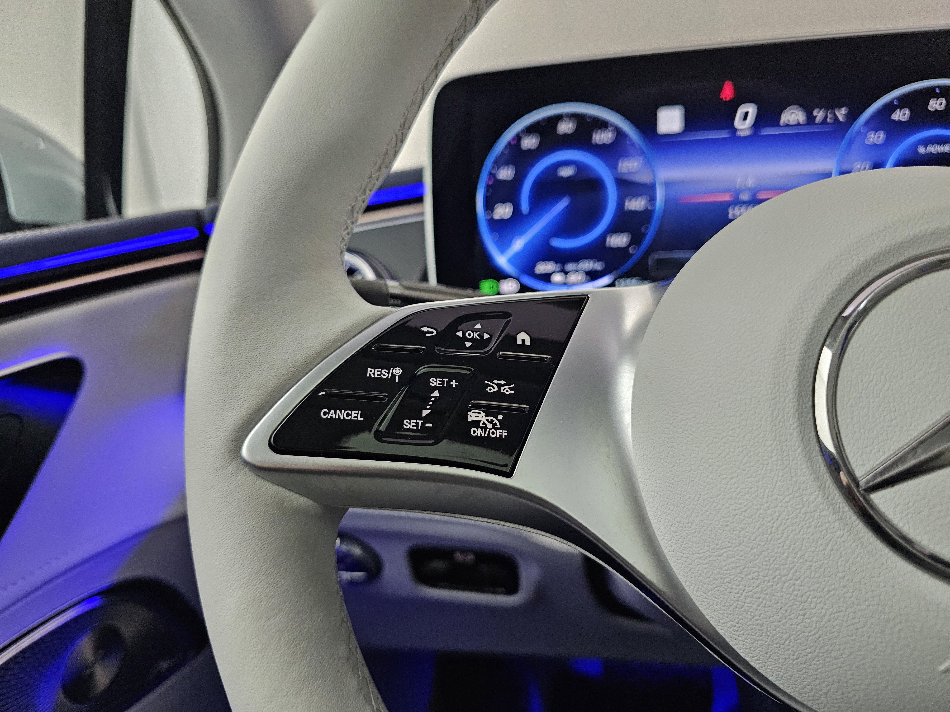 Used 2023 Mercedes-Benz EQE 350+ 4MATIC Sedan image 32