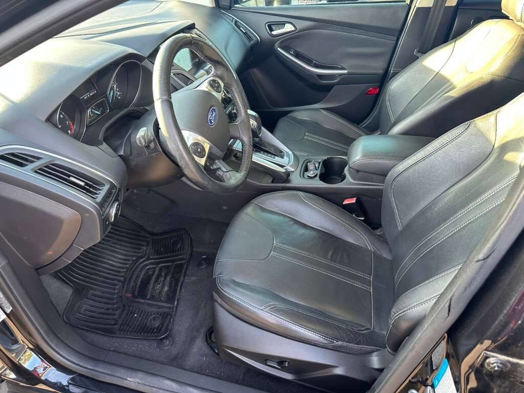 Used 2012 Ford Focus Titanium image 12